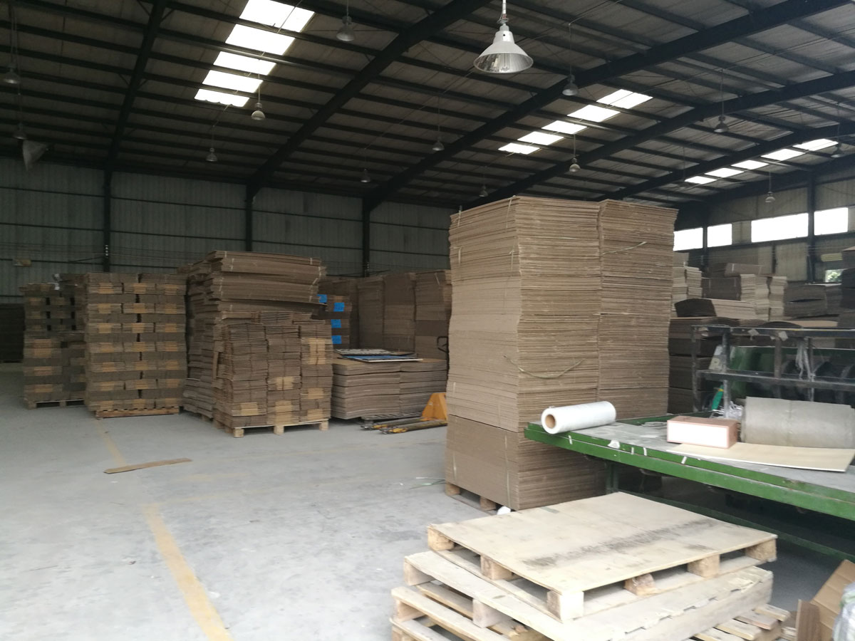 上海河姆渡实业发展有限公司委托龙腾生产苹果包装纸箱