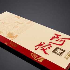 白酒瓶包装设计需要讲究才能获得消费者的喜爱
